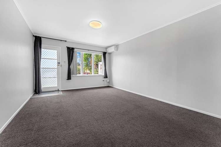 2/6a View Road Papakura_5