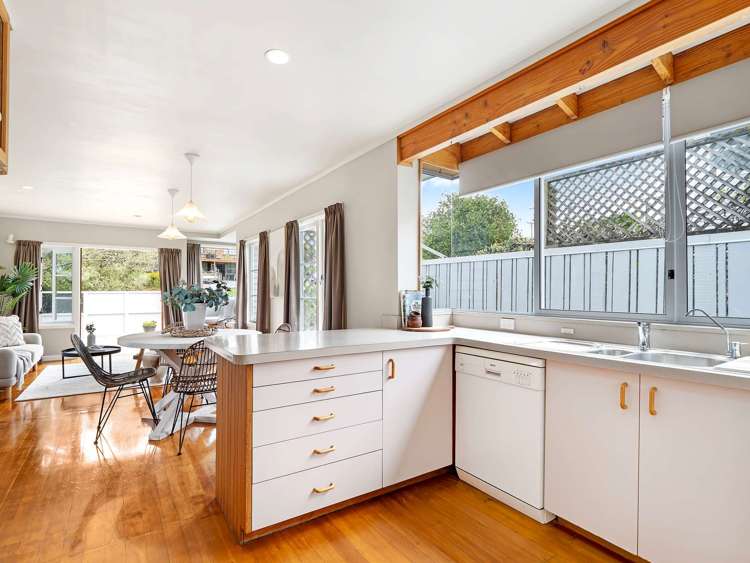 11 Claremont Avenue Paeroa_8