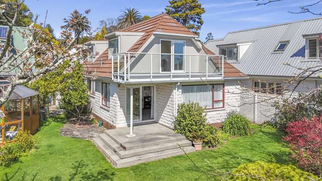 Charming Townhouse in the Heart of Nelson