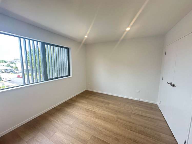 4/8 Grove Lane Pakuranga_7