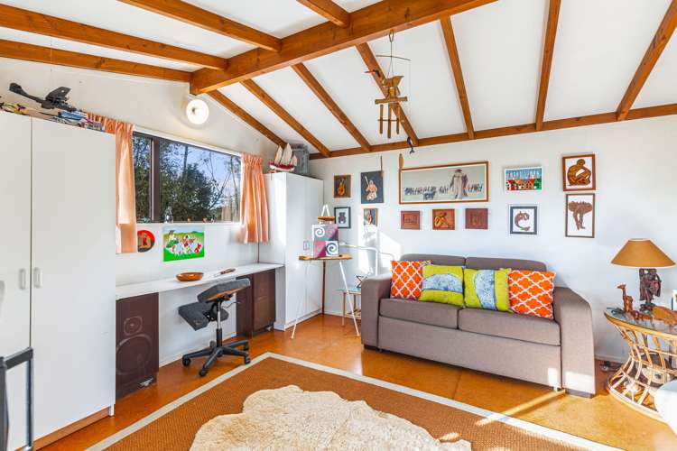 6 Hewlett Road Massey_13