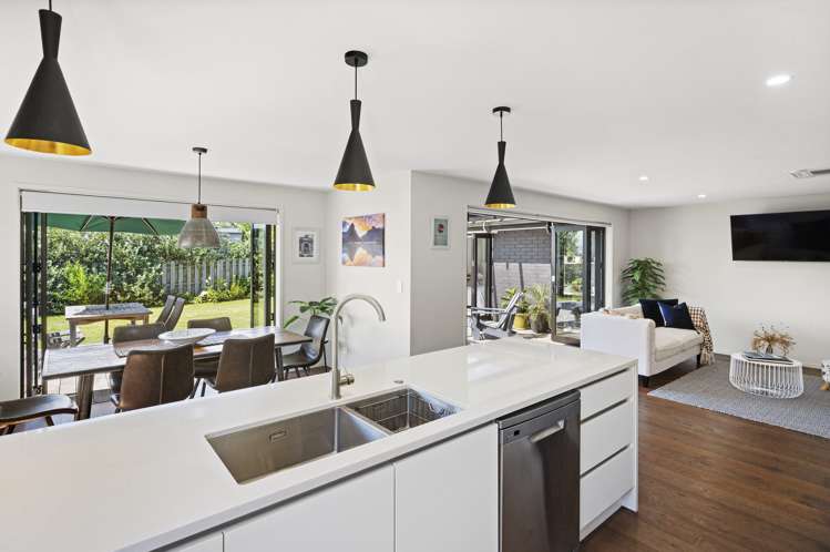 60 Seventh View Avenue Beachlands_5