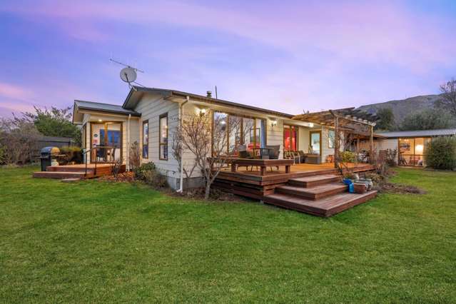 202 Stone Street Wanaka_1