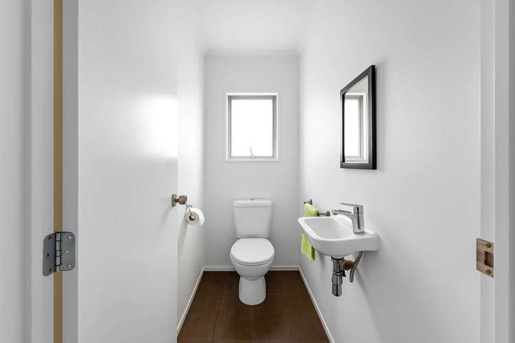 17 Carol Lee Place Albany Heights_23