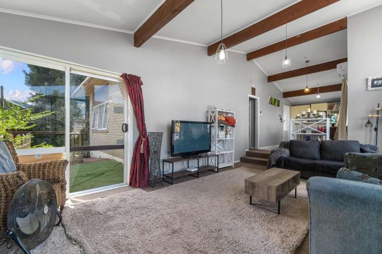 5 Joanna Place Deanwell_9