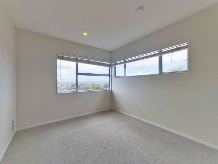 72a Bradbury Road Botany Downs_7