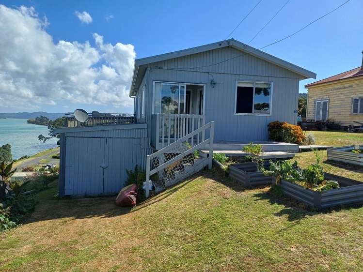 102 Amopo Street Kawhia_3