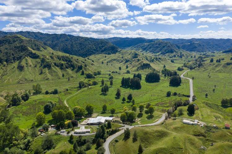 1221 Waitewhena Road Taumarunui_8