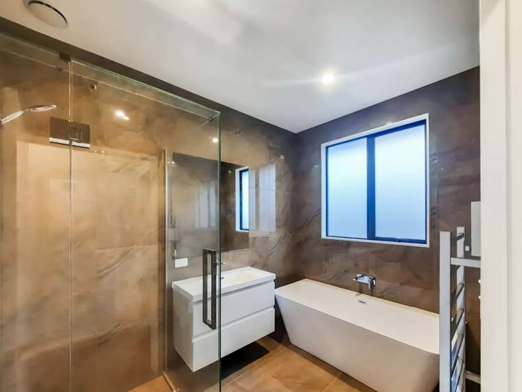 16 Tara Crescent 500171_7