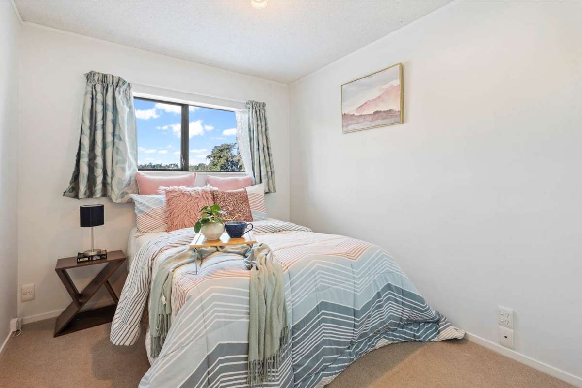 2/60 Beach Road_2