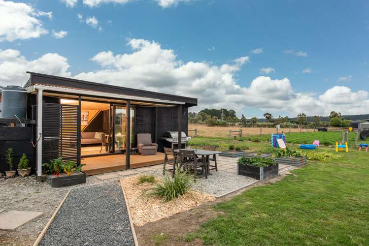 10 Otuarae Drive Taieri Mouth_17