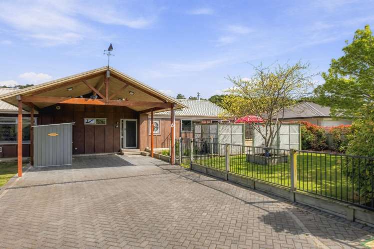 37 Pukeko Way Kinloch_3