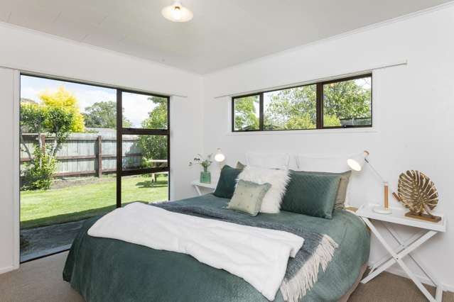 323 Stout Street Riverdale_3