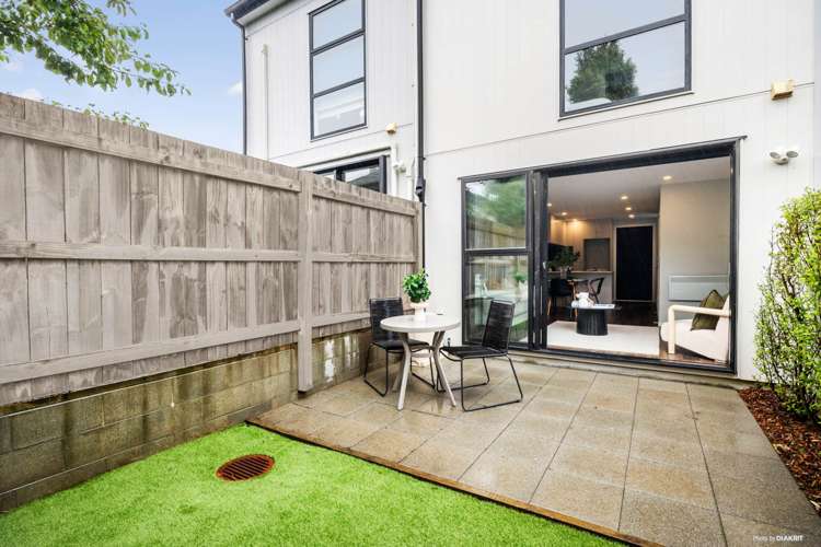 14 Tokai Place Glen Eden_8