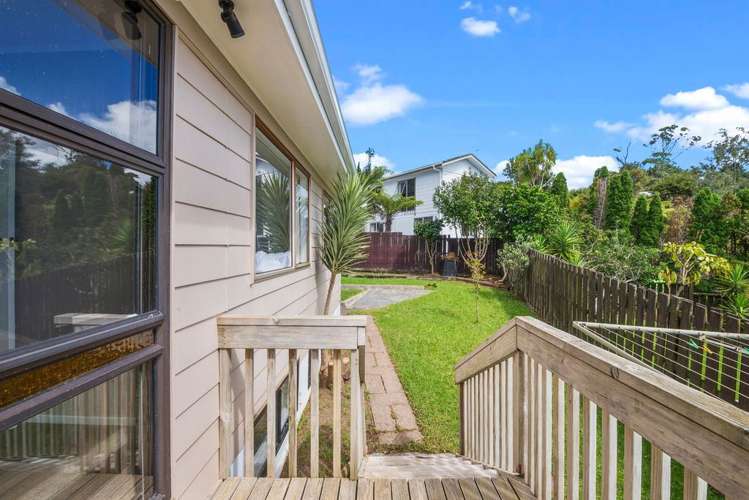 14 Stallard Place Glen Eden_8