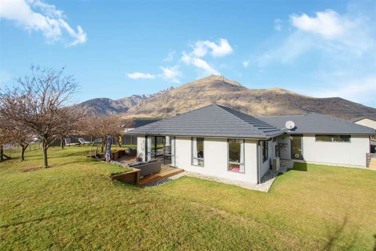 7 Oxfordshire Avenue Lower Shotover_13