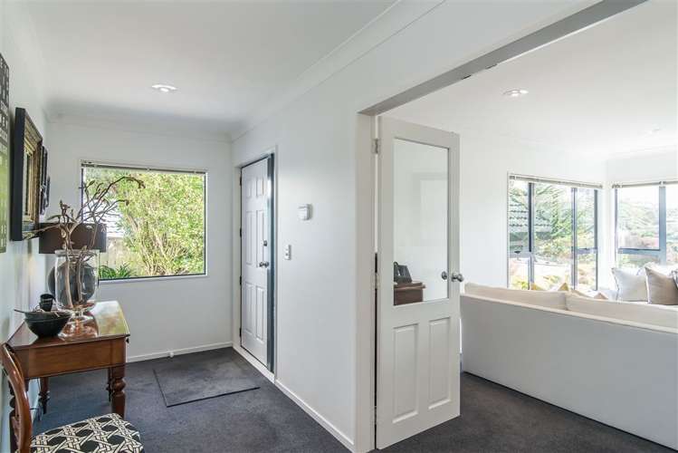 4 Ridley Green Churton Park_9