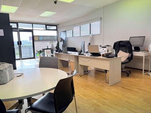 Unit 11/14 Bishop Lenihan Place East Tamaki_2