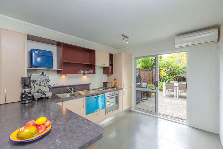 2/111 Balmoral Road Mount Eden_5