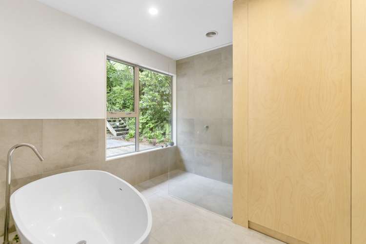 20 Muri Road Pukerua Bay_7