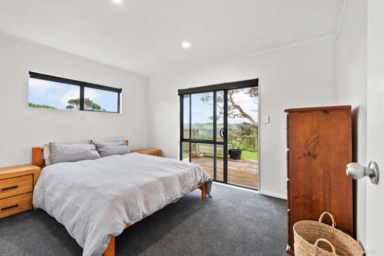 2147 Awhitu Road Pollok_15