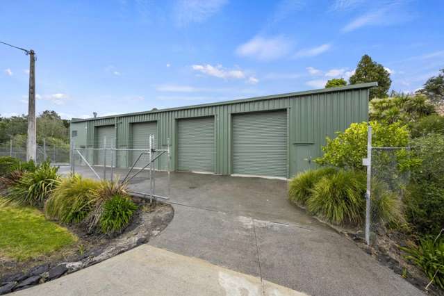 Freehold Vacant Possession Warehouse in Waitakere