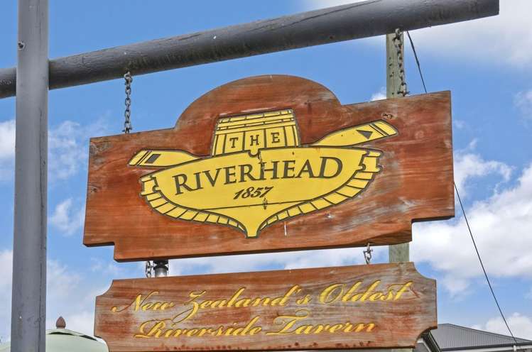 9 Duke Street Riverhead_25