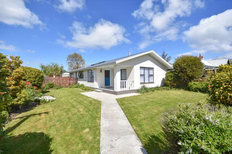 65 Elderlee Street Milton_23