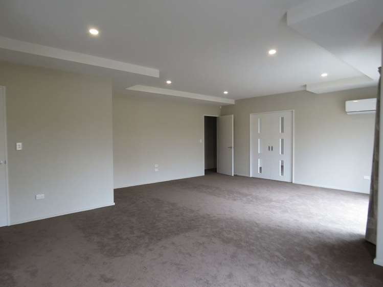 19 Edwin Ebbett Place Wigram_5