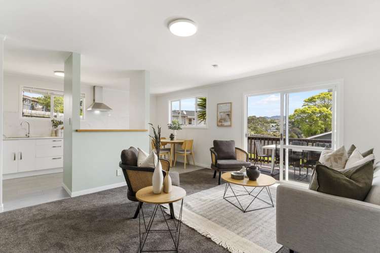 2/15 Seabar Place Glen Eden_3