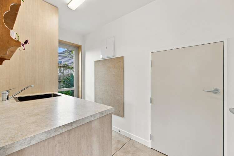 21 Pine Avenue South New Brighton_16