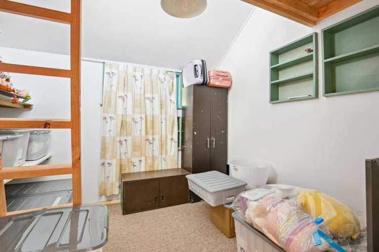 20 Tremewan Street Tawa_12