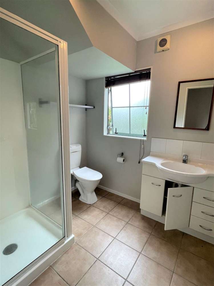 42a Bradbury Road Botany Downs_7