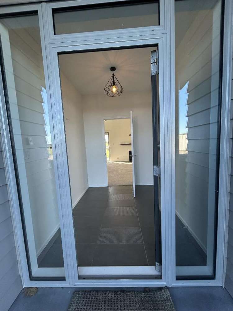 661 Cornwall Road 10114_4