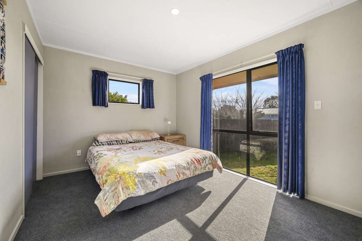 2/15 Hinemoa Avenue_3