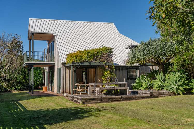 28 Hahei Beach Road Hahei_12