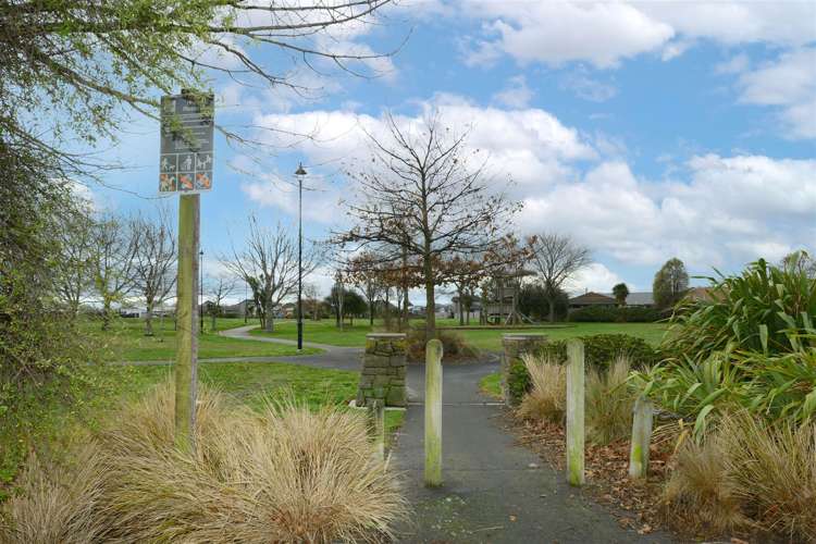 14 Nepal Place Burnside_12