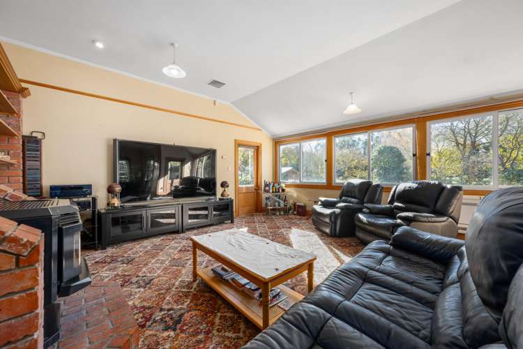 28 Bothams Bend Road Spring Creek_11