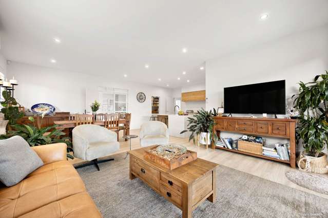 63 Angiangi Crescent Beachlands_2