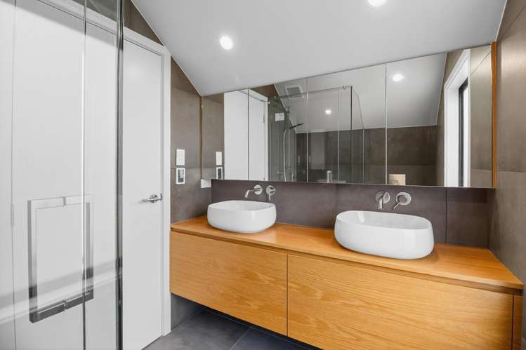 21c Newell Street Point Chevalier_8