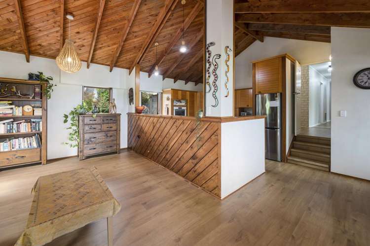 11 Rika Place Kawaha Point_6