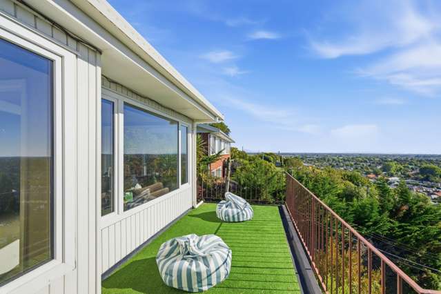 2 Aotea Terrace Huntsbury_3