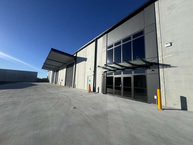 Unit 2/14C Harvard Way Mt Maunganui_3