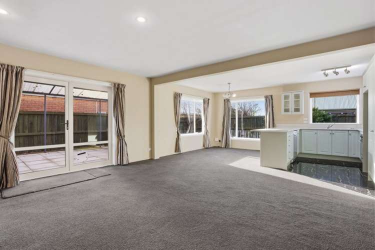 37 Farnborough Street Aranui_18