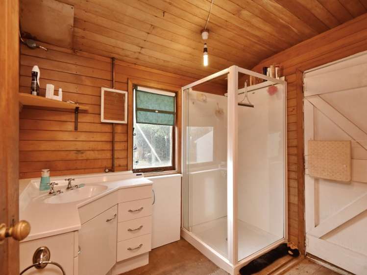 77 Pacific Drive Southbridge_8