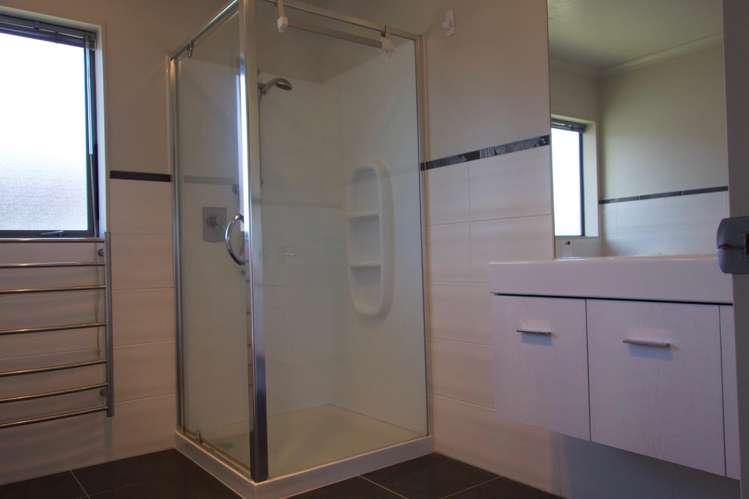 34 Ngahue Drive Stonefields_6