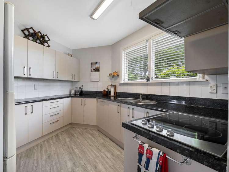 35 Teesdale Street Burnside_6