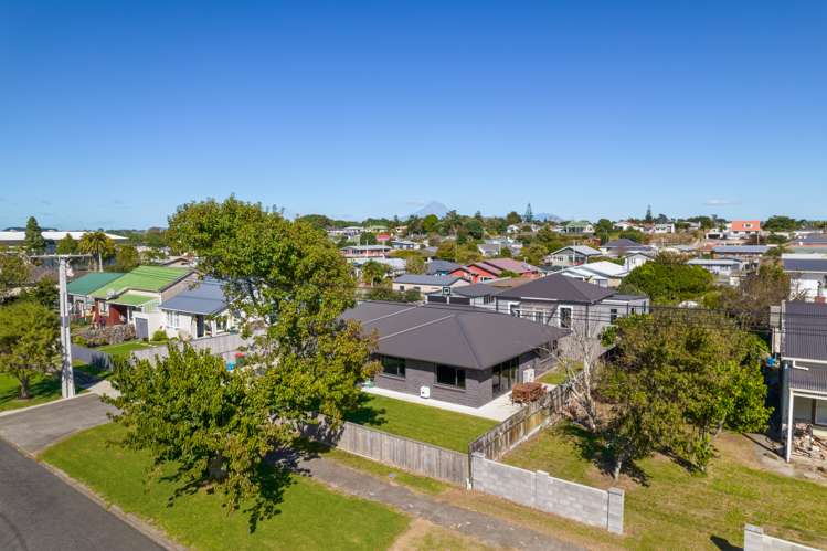 67a Queen Street Waitara_18