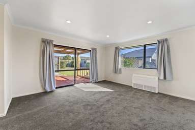 4 Longfields Road_3