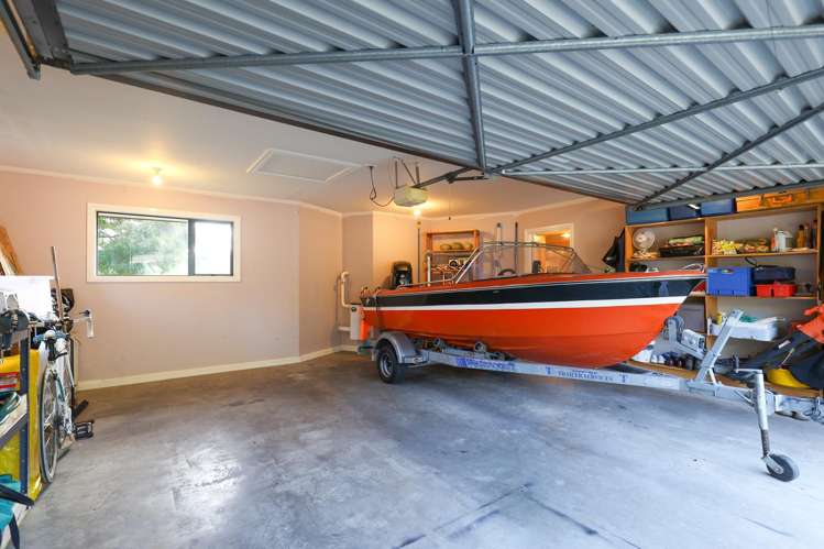 11 Idesia Grove Richmond_17